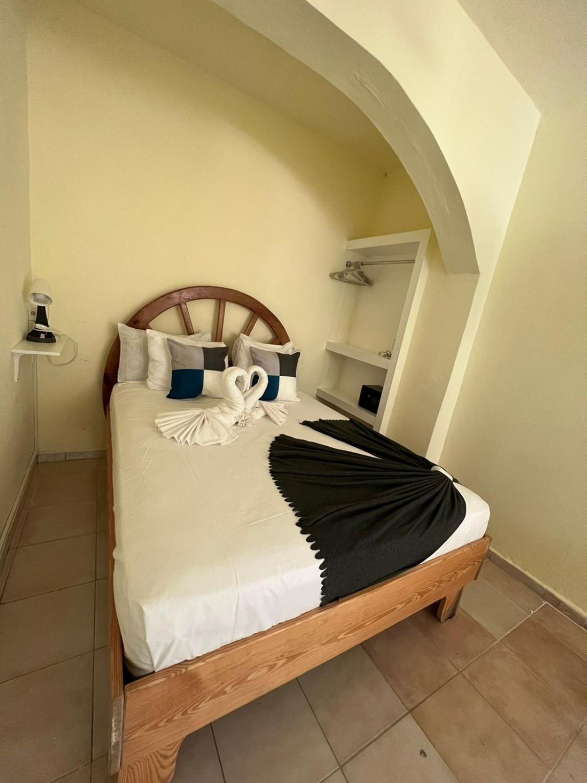 Hotel Plaza Europa Сосуа Экстерьер фото